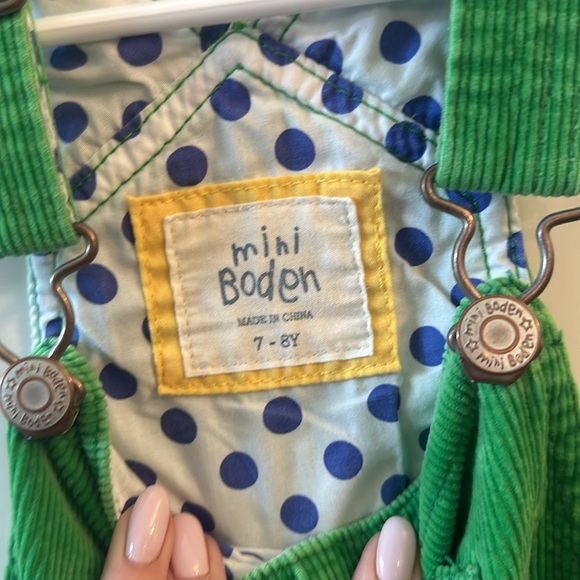 Adorable Mini Boden cord jumper - Picture 2 of 4